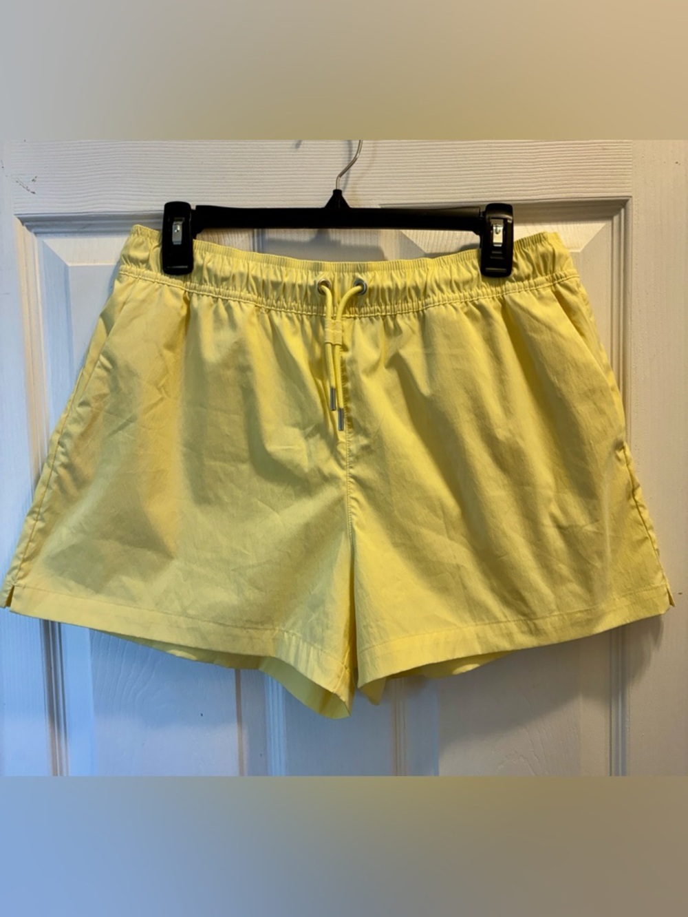 Athleta Midday Mid Rise Poplin Shorts, Medium